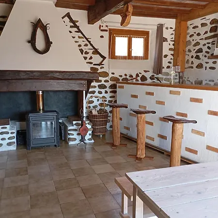 Eth Arreyen Avec Piscine Privee Et Magnifique Vue Sur Pyrenees Dom wakacyjny Tilhouse